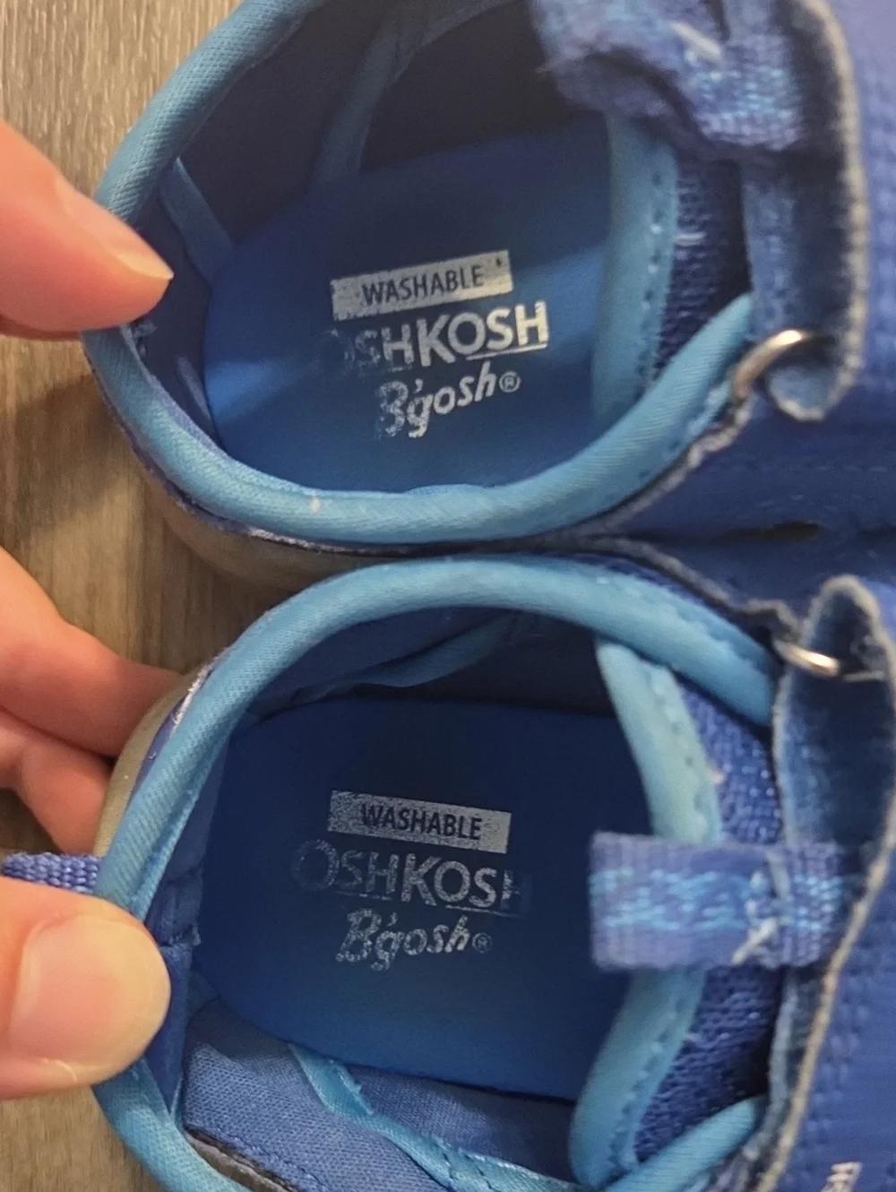 OshKosh B'gosh • Blue Water Sneakers